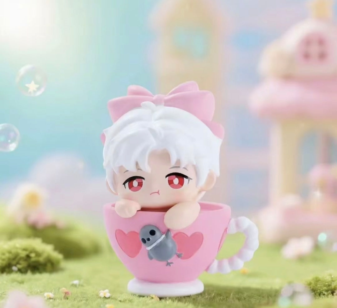 212 Cute Anime-style Doll Gift Ornament Decor Figure