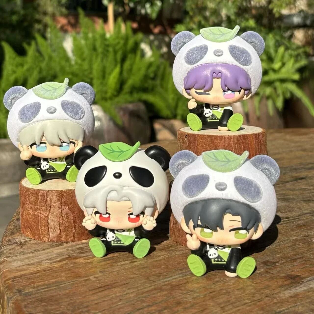 217 lnd 4-Piece Exquisite Resin Figurine Set