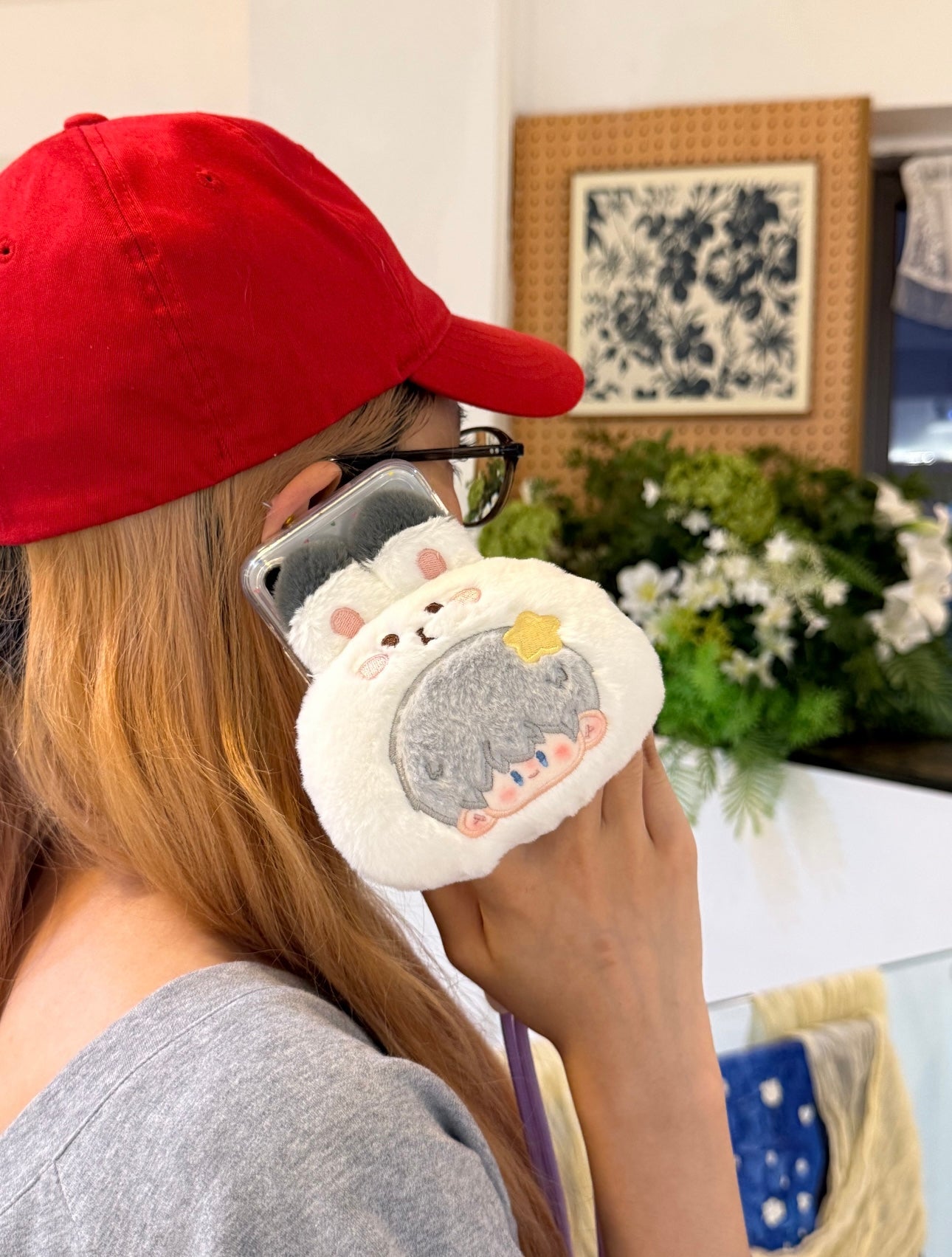 228Cute and practical phone back clip pouch accessory