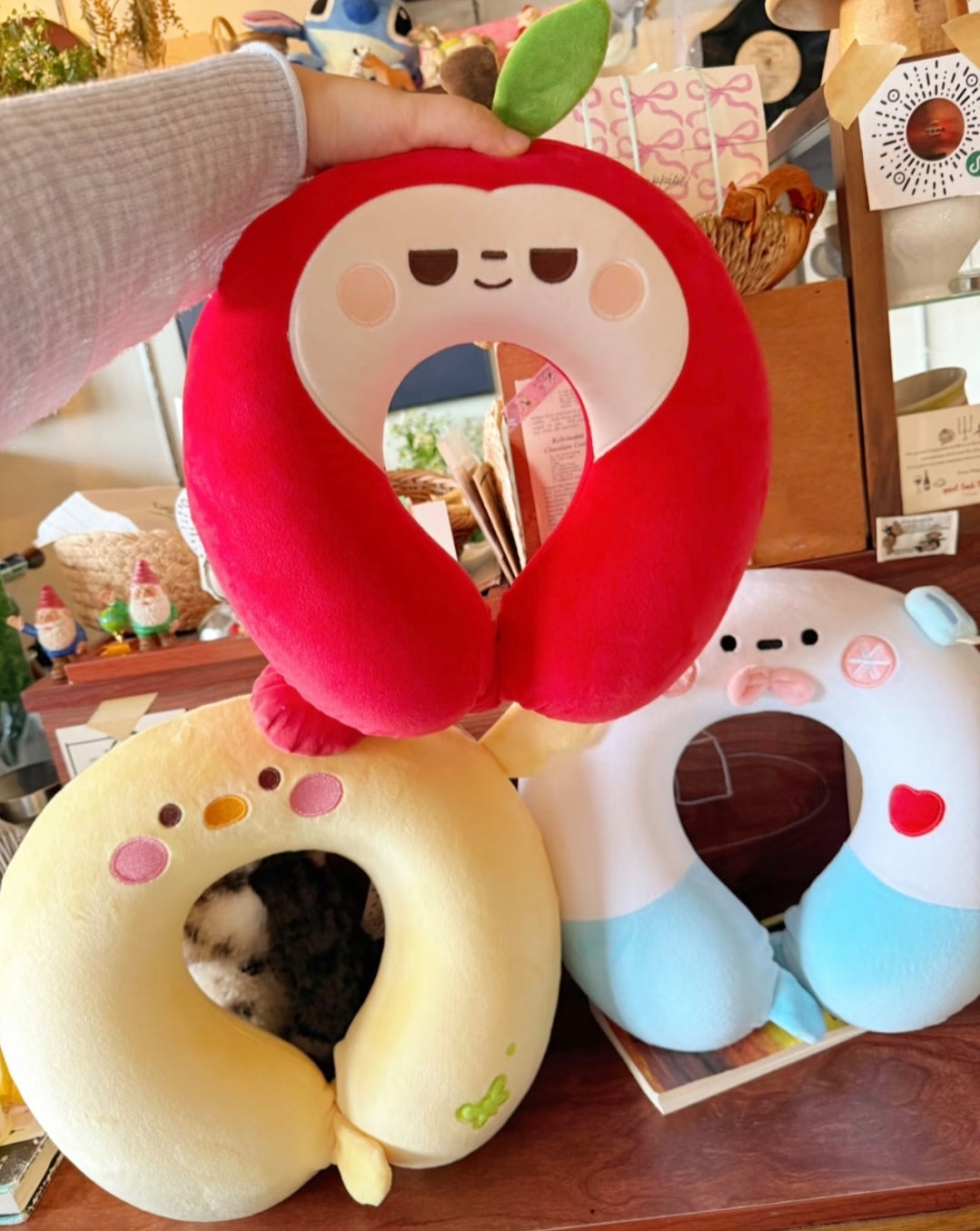 204  Cute Eye Mask & U-Shaped Neck Pillow