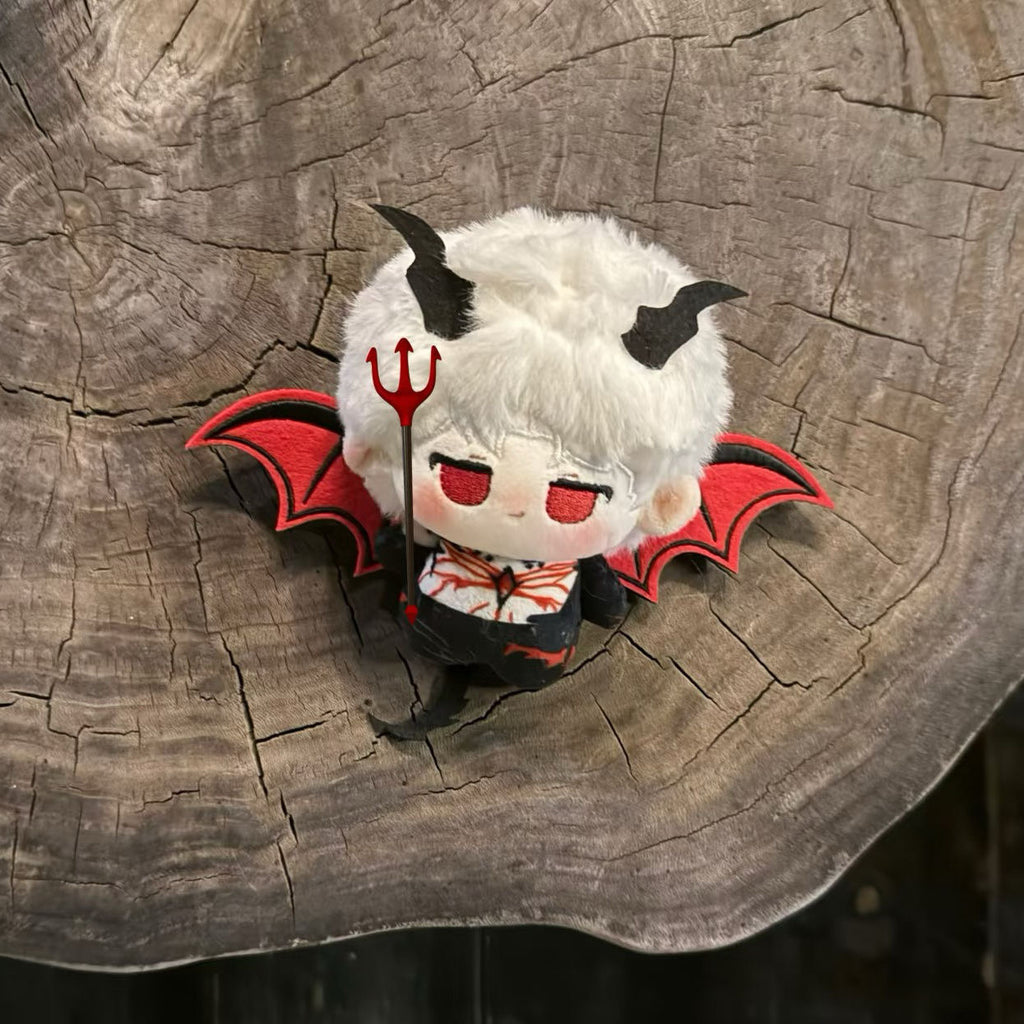 002 Qin Che Sylus Dragon Plushie