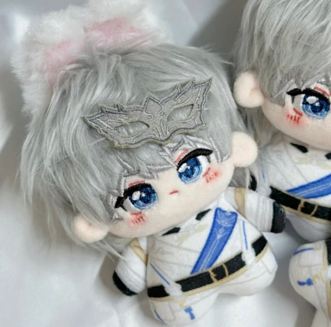069 Luminere (Xavier) 4-inch Plush Doll