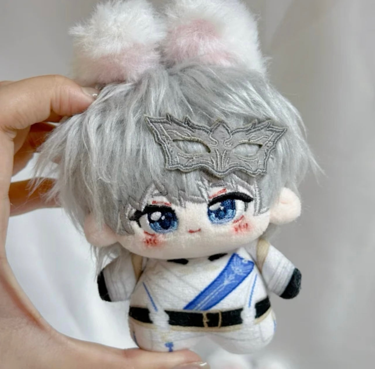 069 Luminere (Xavier) 4-inch Plush Doll