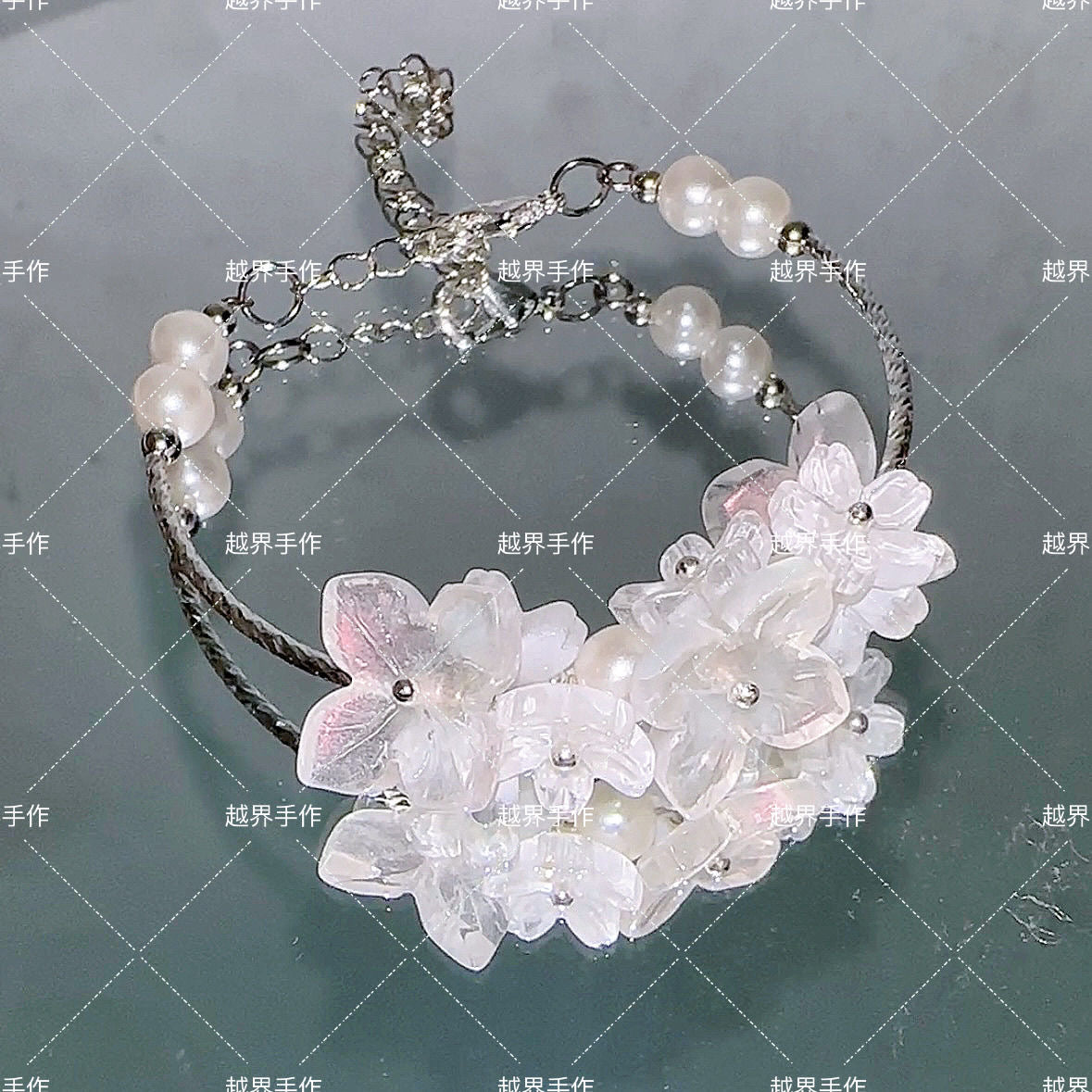 034 Sylus Botanical Valley Bangle Bracelet