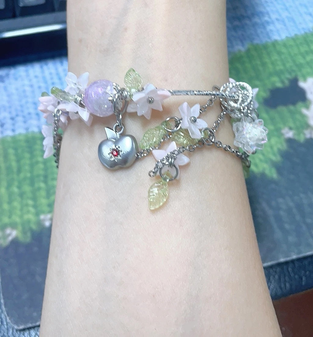 005 Xia YiZhou Caleb Floating Petals Bracelet
