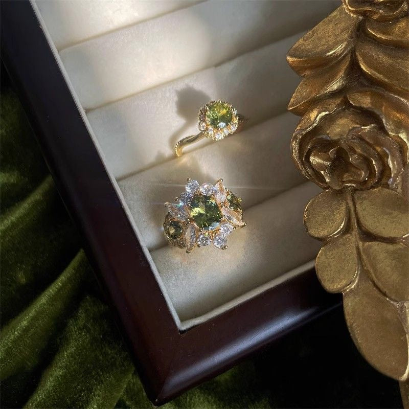 125 Zayne Vintage Olive Green Ring