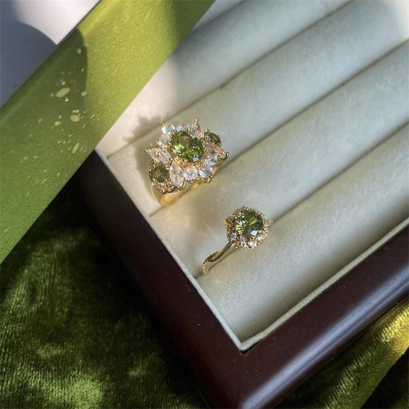125 Zayne Vintage Olive Green Ring